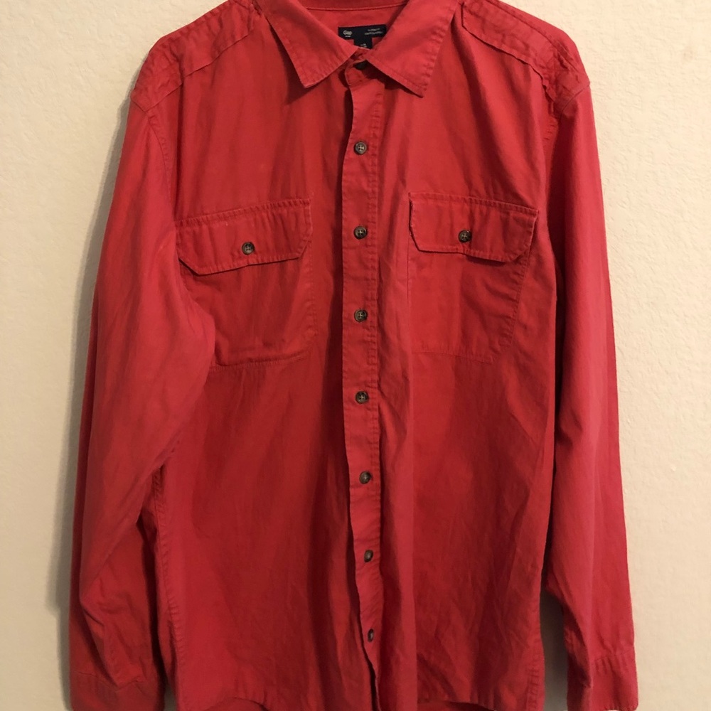 Red Gap Casual Button Down Shirt